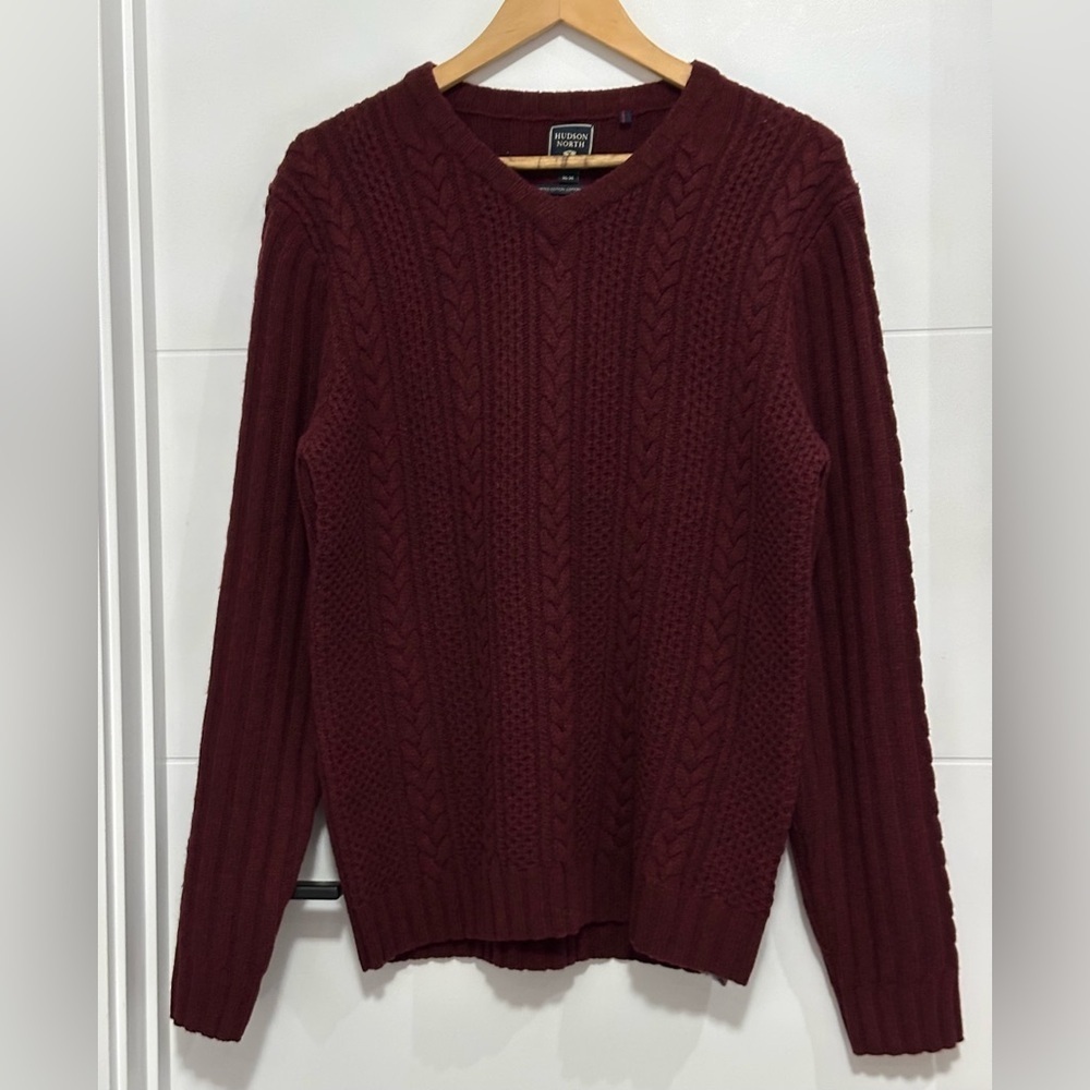 ⭐️NWOT⭐️ *Limited Edition* Hudson North: Men’s Sweater-Size Medium-80% Lambswool